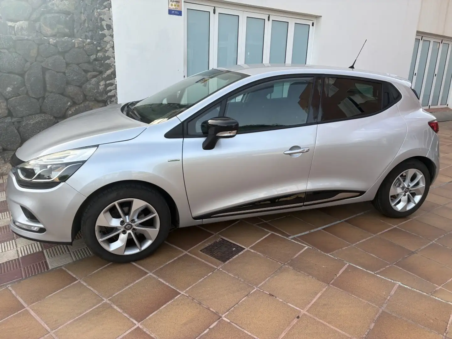 Renault Clio TCe GPF Energy Limited 66kW Plateado - 1