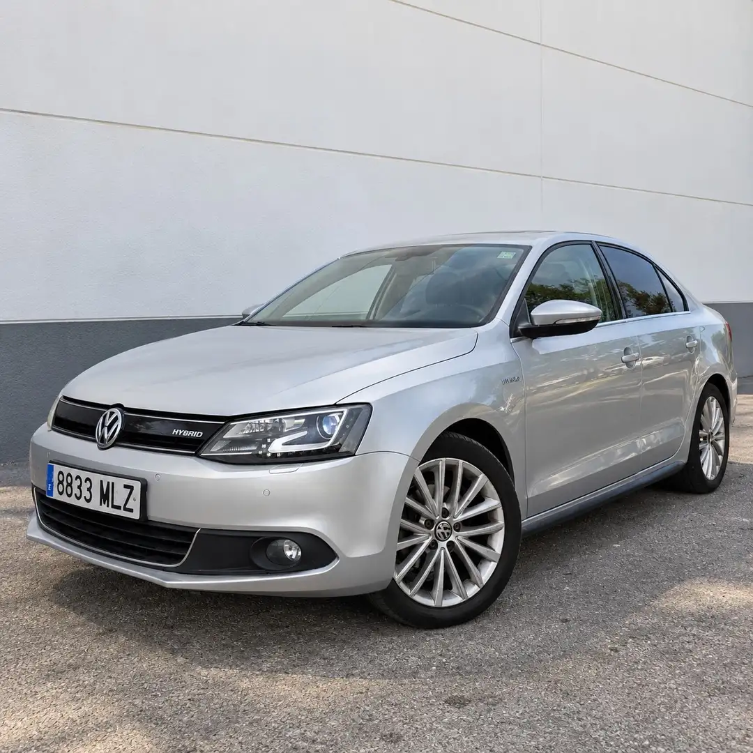 Volkswagen Jetta 1.4 TSI Hybrid DSG - 1