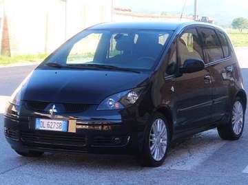 1.1ie 5p "INSPORT" 8 PNEUMATICI SU DISCO  NERO PERLATO ESTETICA DA VETRINA UNICO UTILIZZATORE