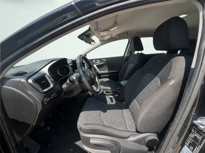Kia cee'd 2025, foto 7
