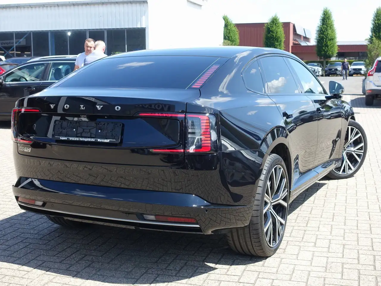 Volvo ES90 2025