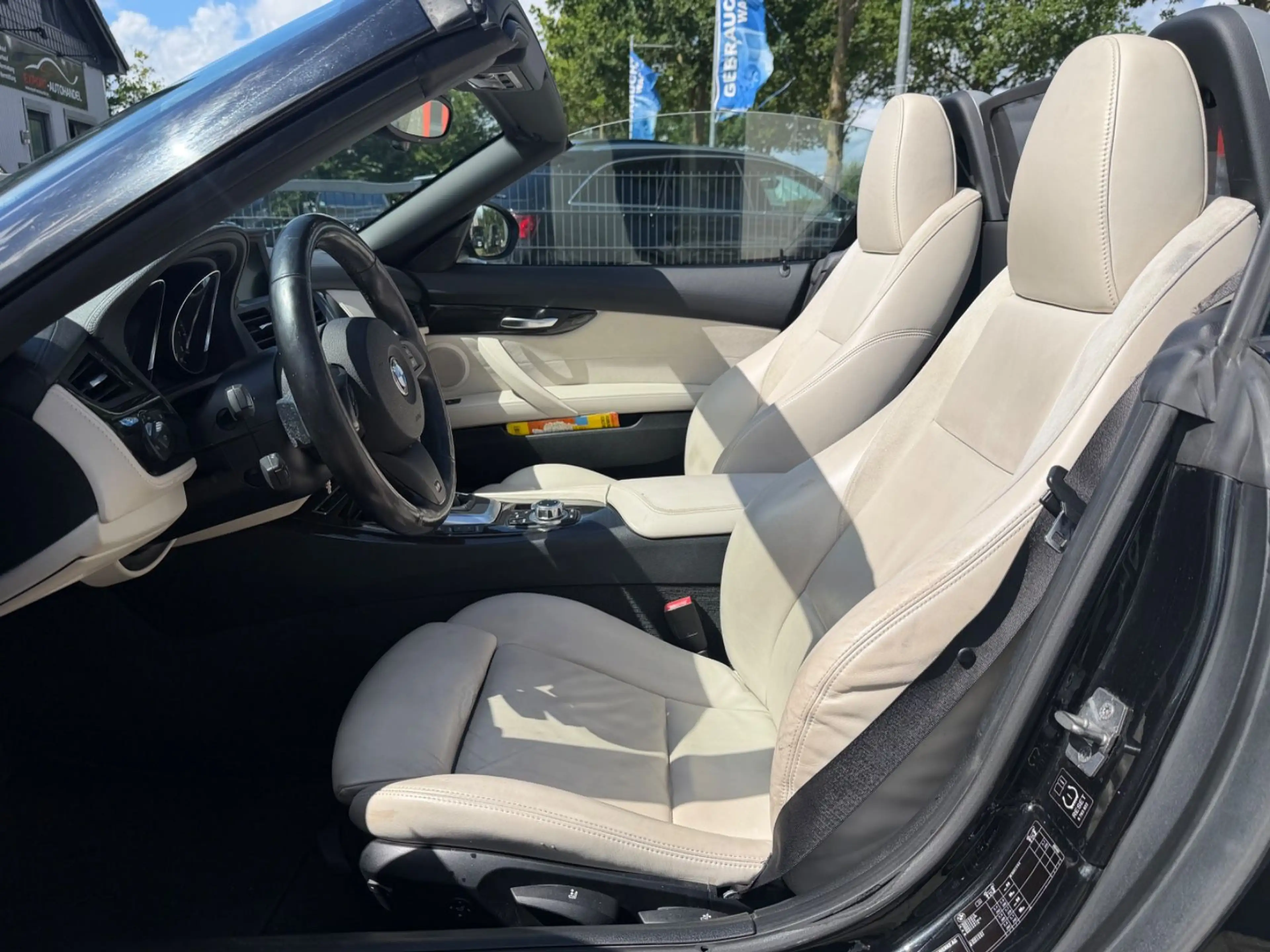BMW Z4 Roadster sdrive 35 i Xenon Leder PDC Navi — photo 14