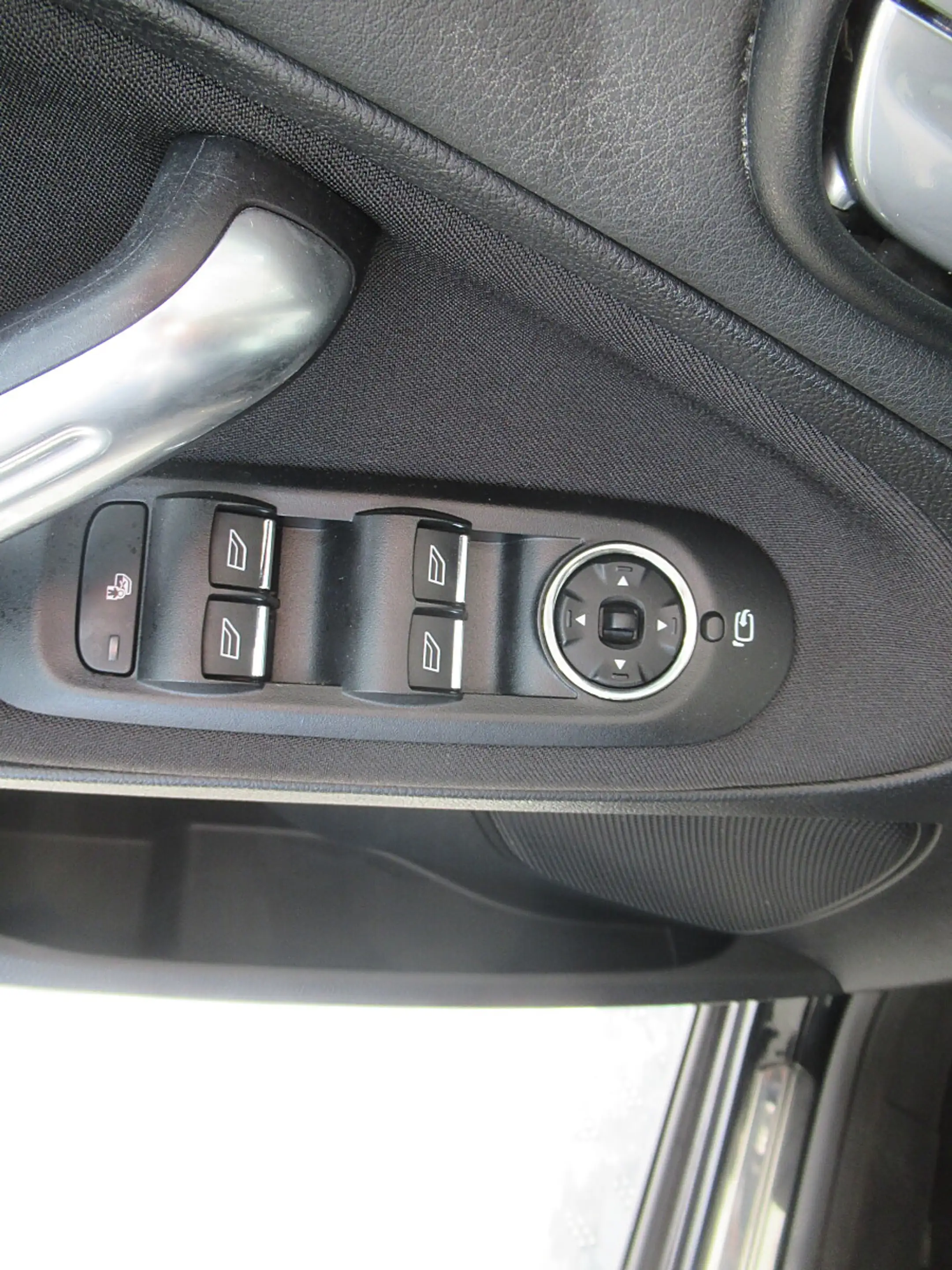 Ford S-Max S-MAX Titanium 2,0 TDCi DPF Aut. *Tempomat *Sit... — photo 9