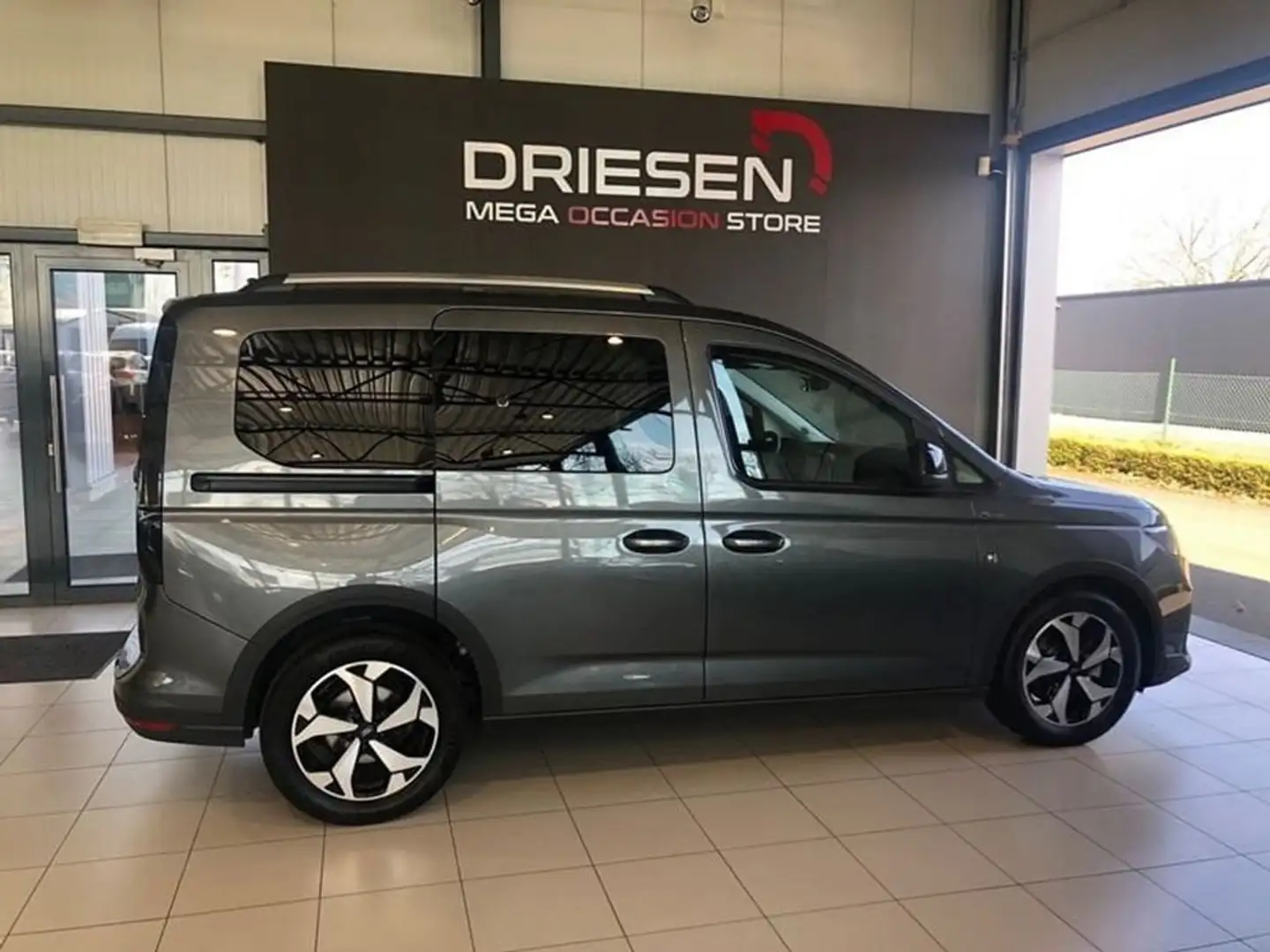 Ford Tourneo Connect Ecoboost Active AUT  BIJ DRIESEN IN BREE  089/4616 Gris - 2