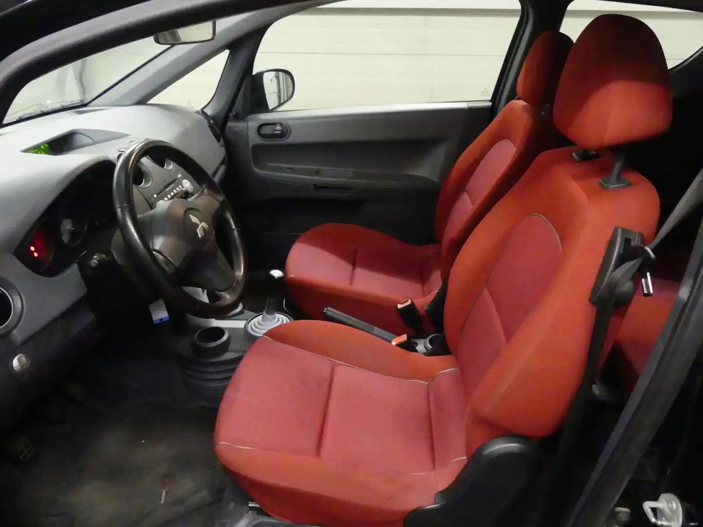 Mitsubishi Colt 1.3 Heartbeat - Airco - Weinig KM NAP! Schwarz - 2