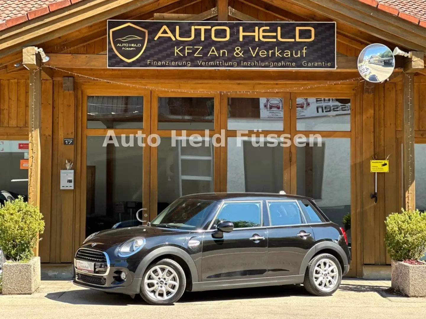 MINI Cooper 5trg Pepper Navi Temp Shz Klima TÜV 09.26 Noir - 1