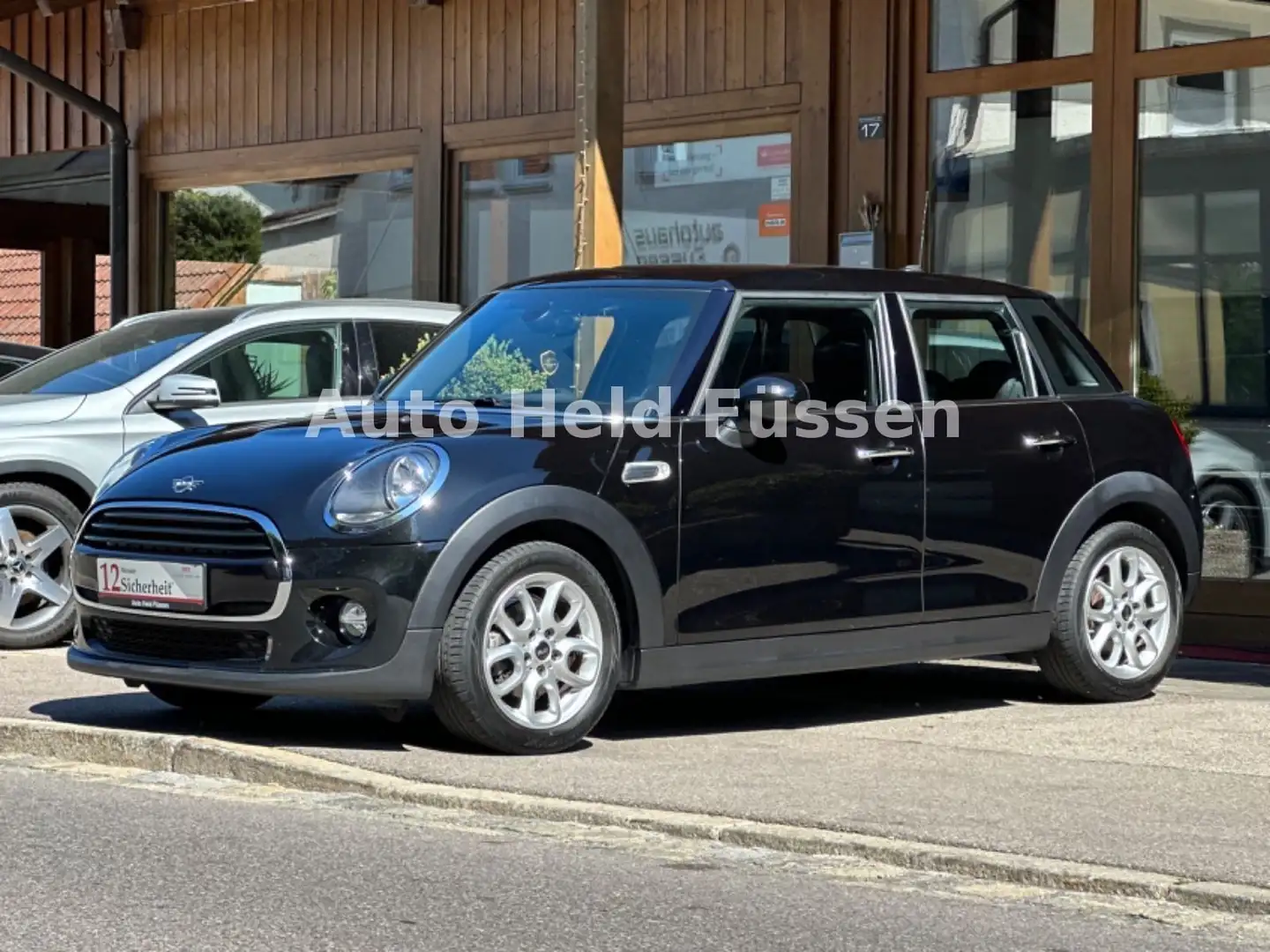 MINI Cooper 5trg Pepper Navi Temp Shz Klima TÜV 09.26 Noir - 2