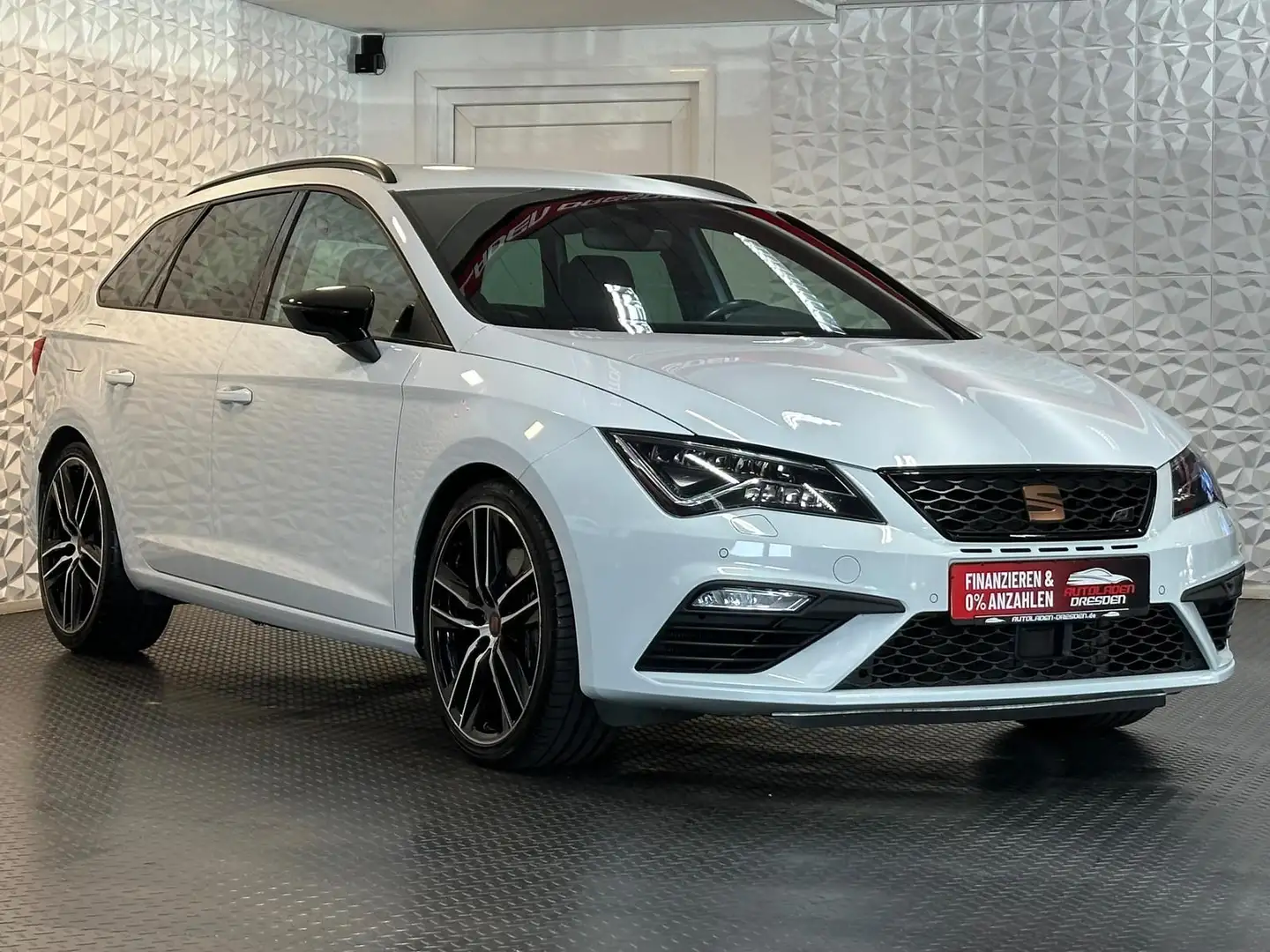 SEAT Leon ST 2.0TSI CUPRA290 LED#ACC#SPUR#NAV#SHZ#CAM White - 2