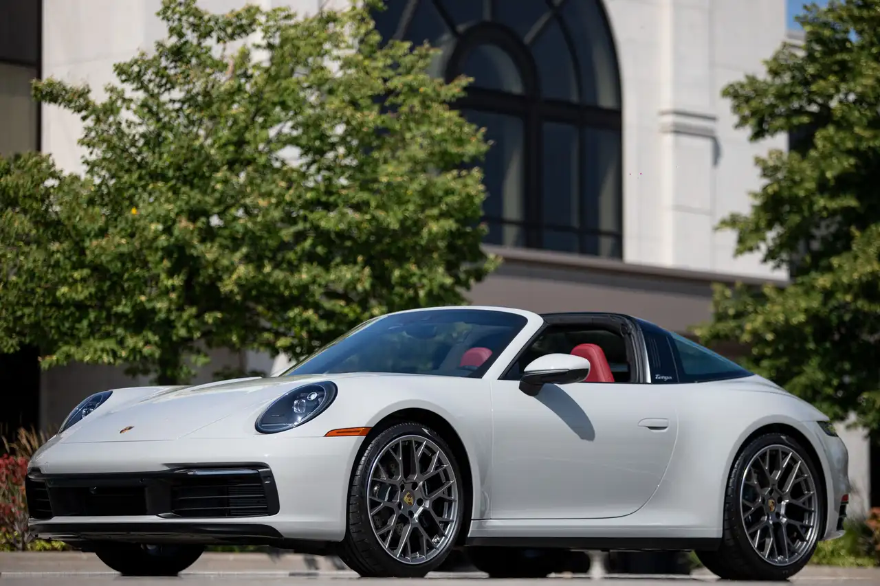 2023 Porsche 911