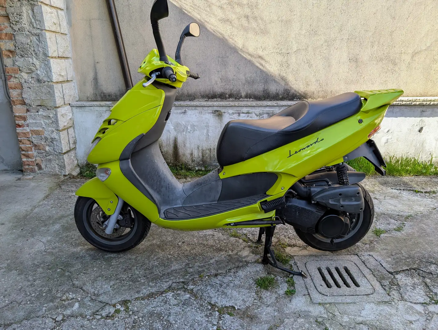 Aprilia Leonardo 150 Żółty - 2