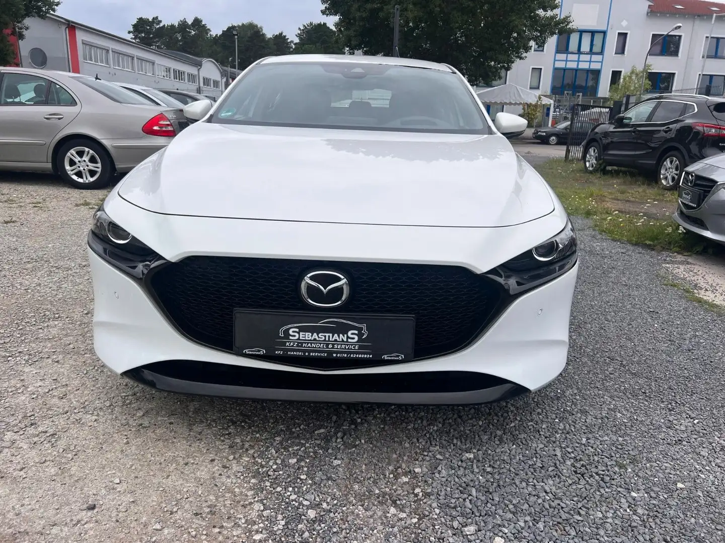 Mazda 3 Lim. 5-trg. Hybr/Benzin Xenon Navi SHZ Kamera Blanc - 2