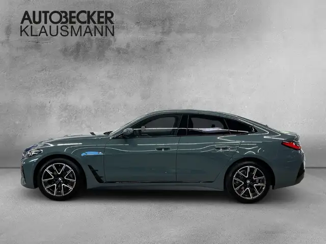 BMW 4 Series view 3
