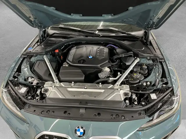 BMW 4 Series view 14