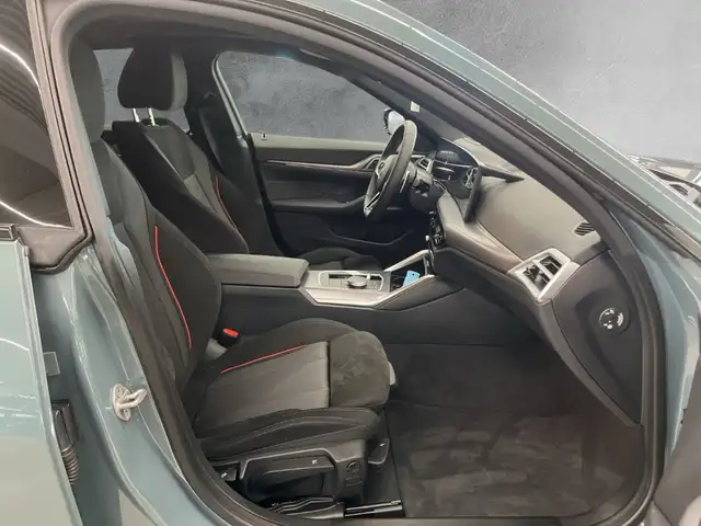 BMW 4 Series view 11