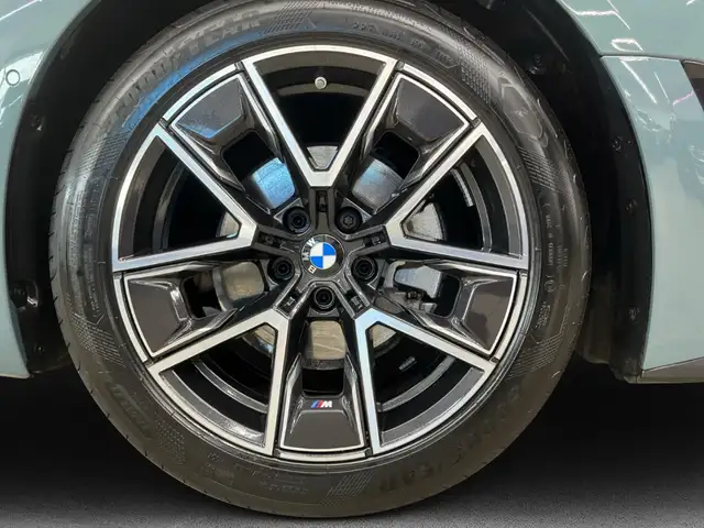 BMW 4 Series view 7
