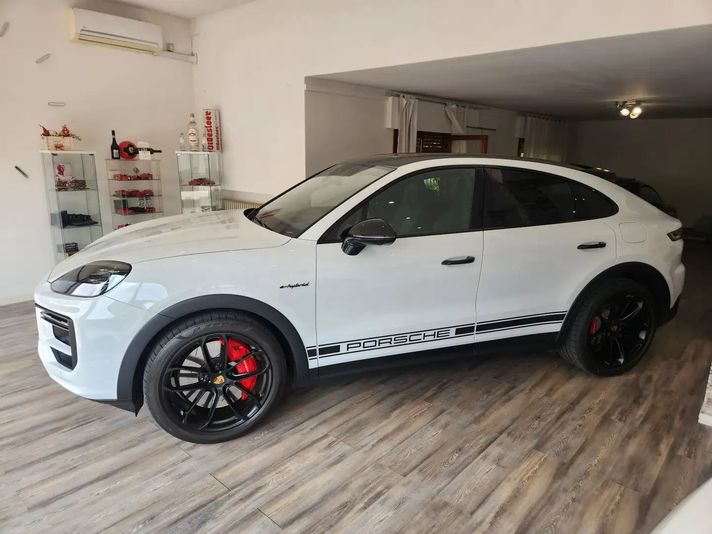 Porsche Cayenne coupe turbo s E-HYBRID CARBONIO - 1