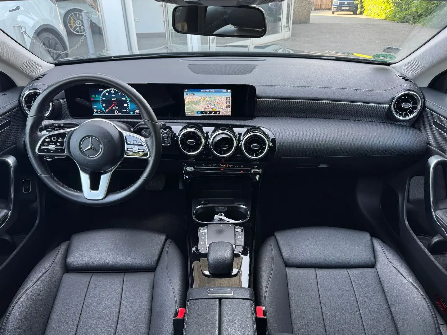 Mercedes-Benz CLA 200 d DCT Shooting Burmester LED Multibeam 18 Blau - 2