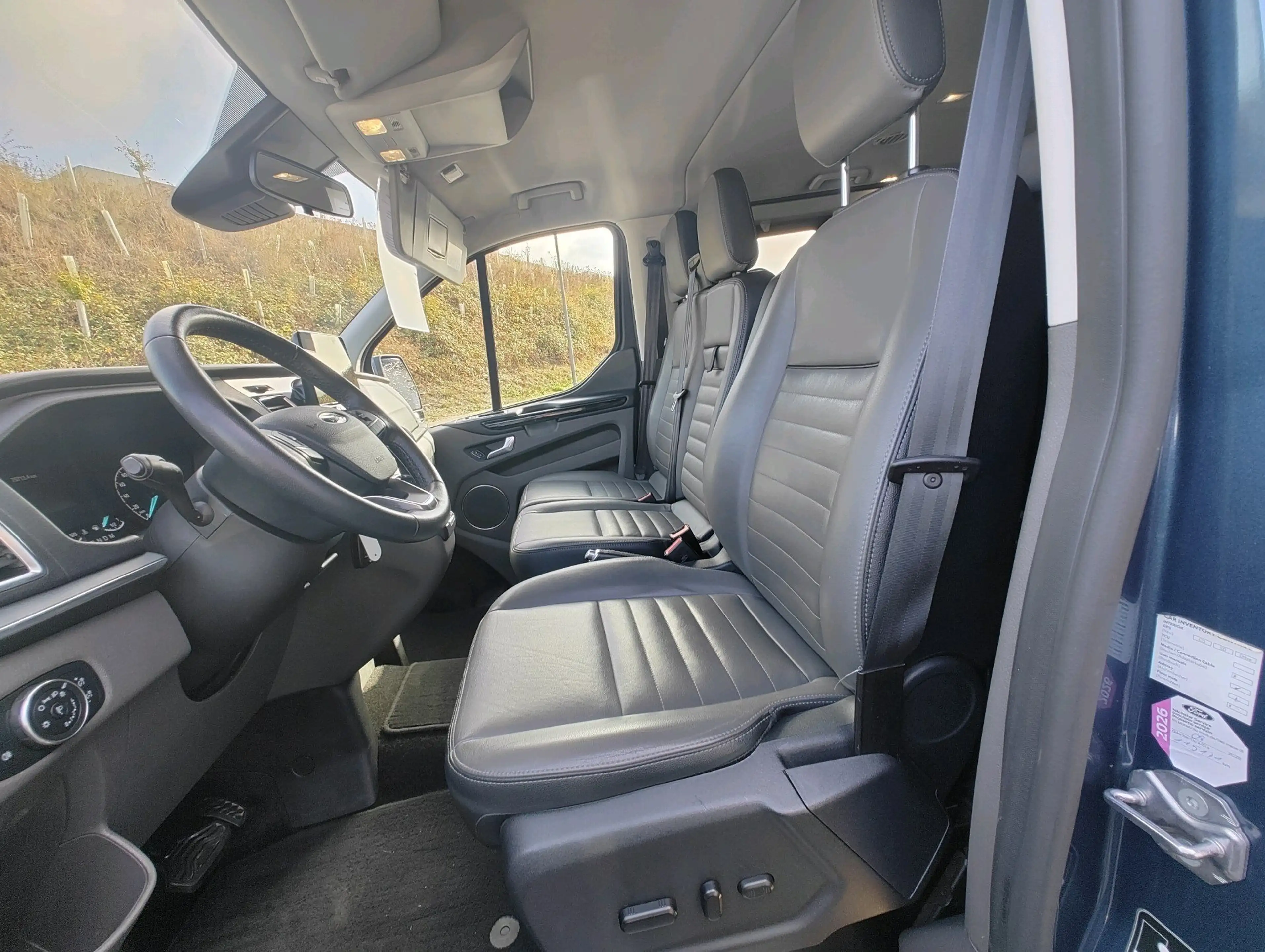 Ford Tourneo Custom Kombi L1 Titanium Automatik — photo 13
