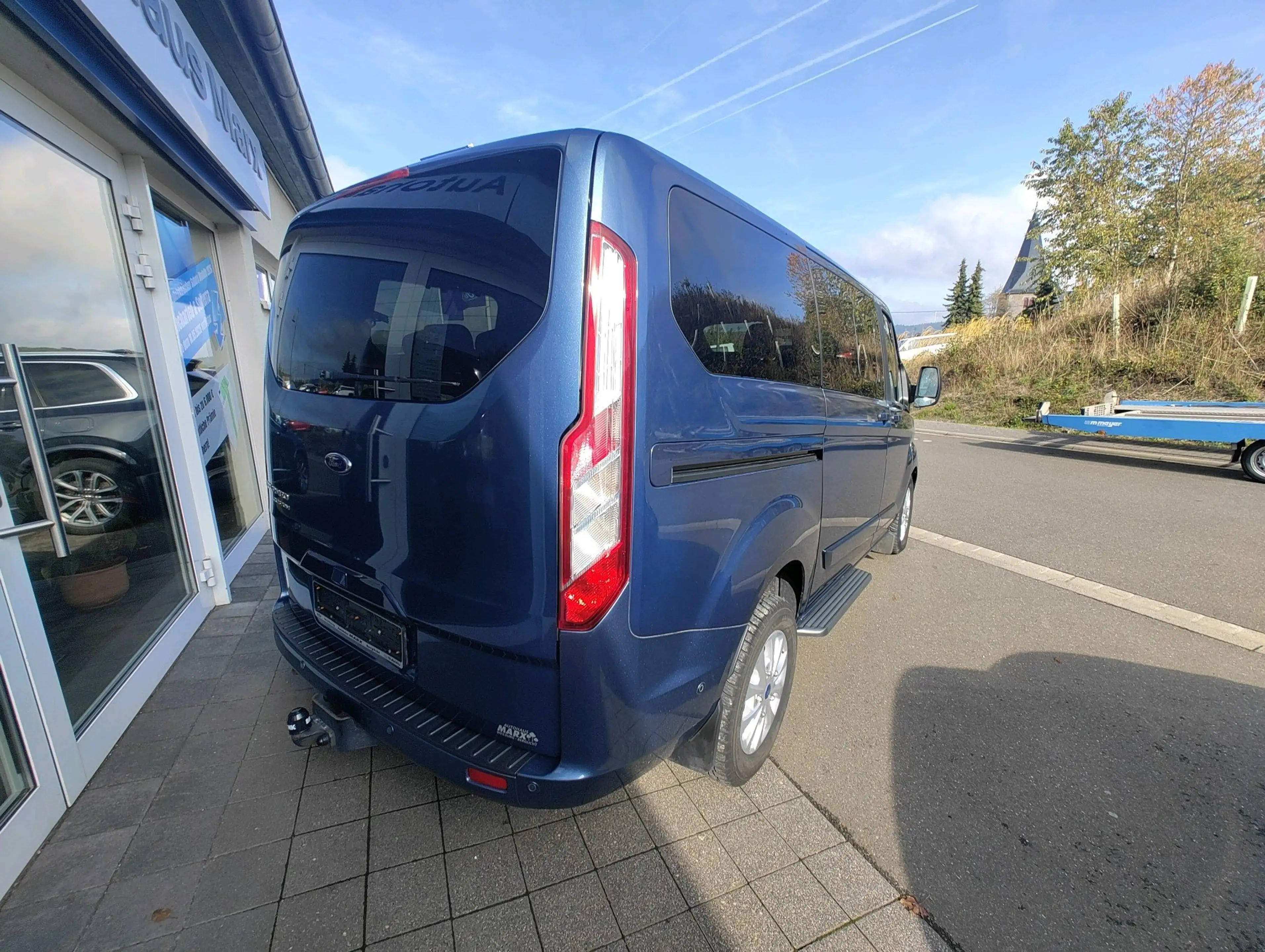 Ford Tourneo Custom Kombi L1 Titanium Automatik — photo 3