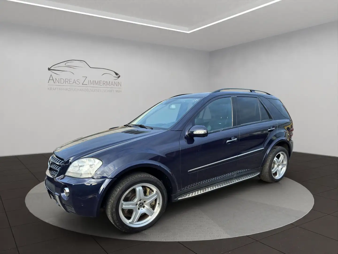 Mercedes-Benz ML 63 AMG COMAND/SD/HK/KOSI/AHK/3AC/STHZ Blau - 1