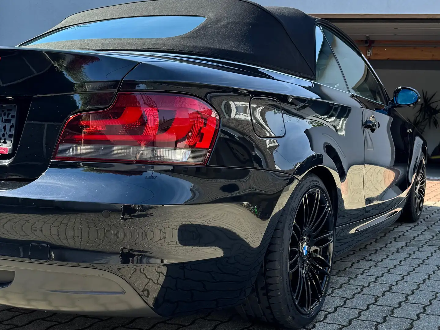 BMW 135 135i Cabrio Österreich-Paket Aut. Österreich-Paket Schwarz - 2