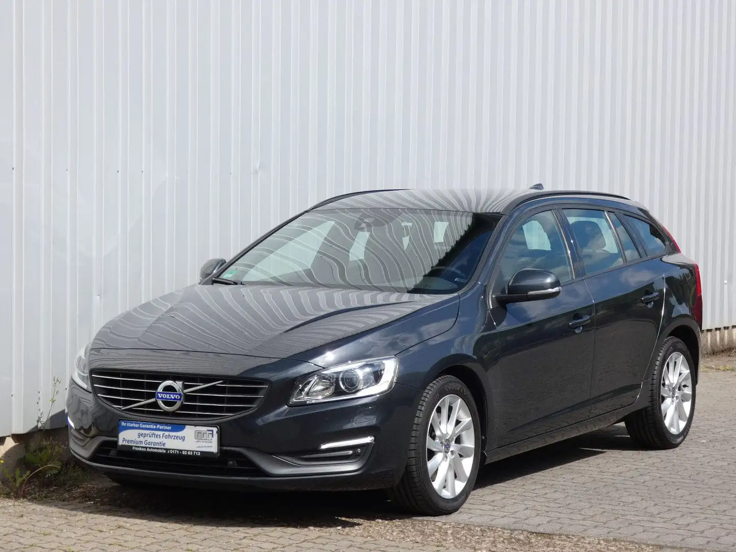 Volvo V60 Kombi Business Edition-Klima-Xenon-Navi-PDC Grigio - 1