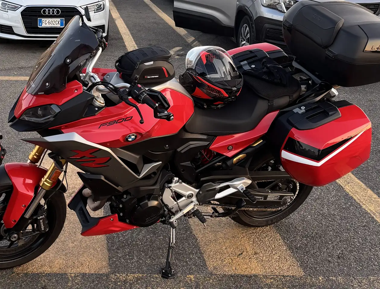 BMW F 900 XR