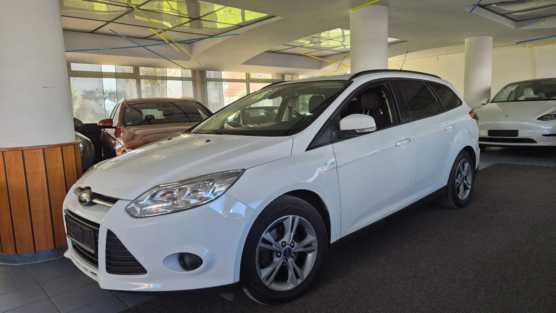 Ford Focus Sync Edition/8xAlu/AHK/SHZ/Zahnriemen neu Blanc - 1