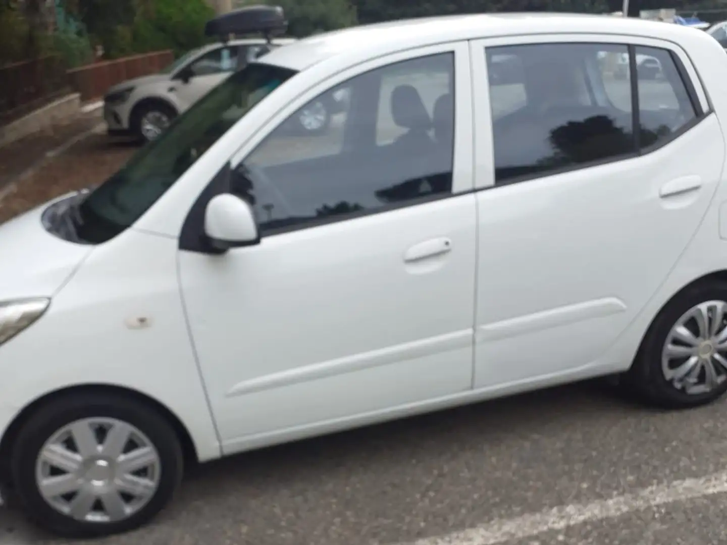 Hyundai i10 i10 1.1 Like bluedrive Gpl Bianco - 2