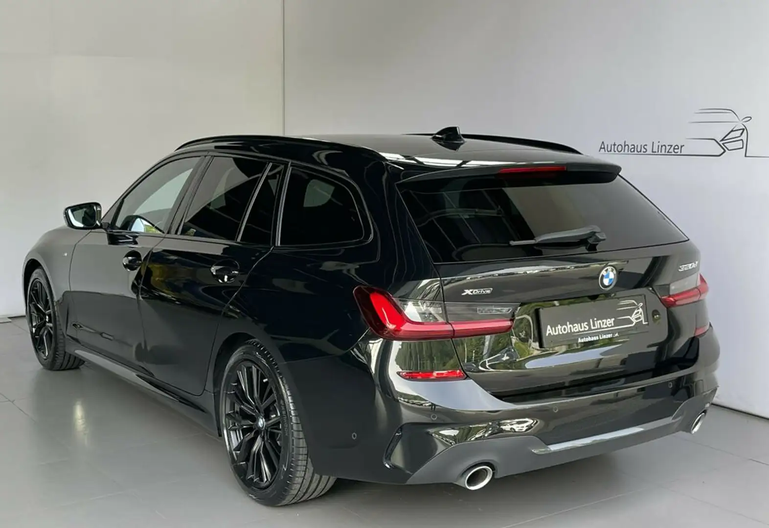 BMW 320 d xDrive M-Paket *LED*ACC*HuD*Kamera*HiFi*DAB* Schwarz - 2