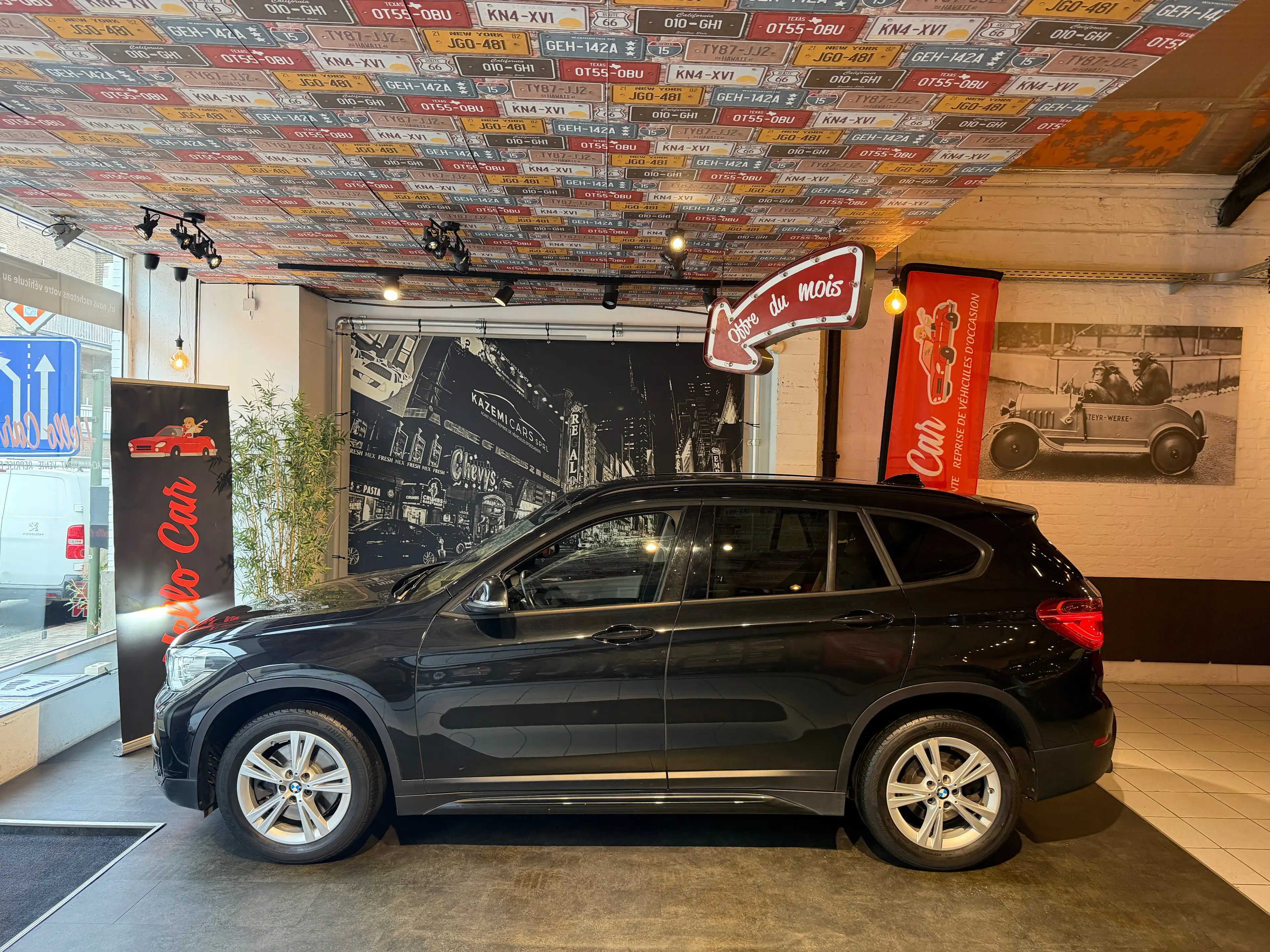 BMW X1 2.0iA xDrive20 * BOITE AUTO * CUIRS * SIEGES ELECTRIQUES / CHAUFFANTS * CARNET FULL — photo 2
