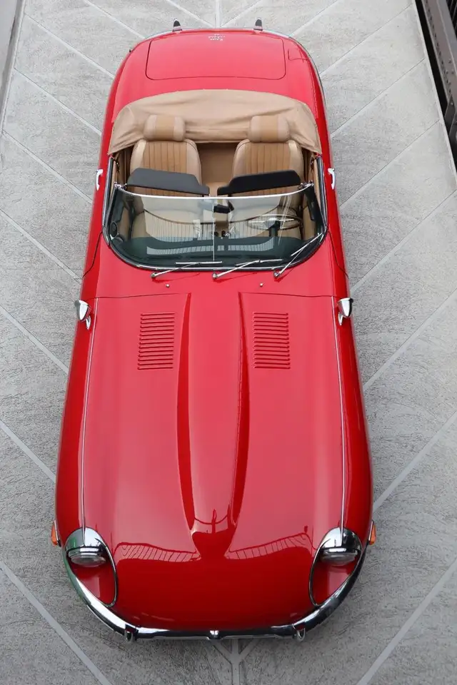 Jaguar E-Type Serie 2 4,2 Roadster, foto 12
