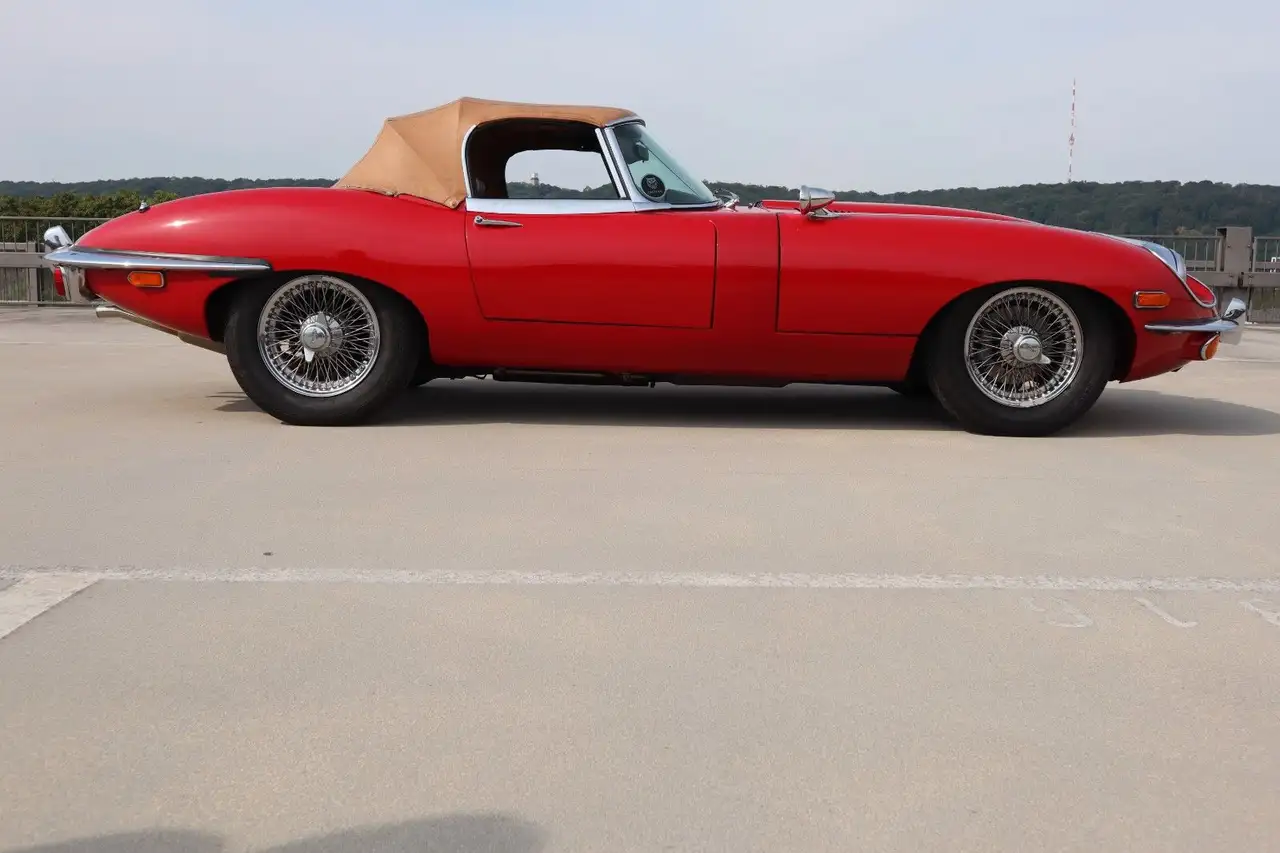 Jaguar E-Type Serie 2 4,2 Roadster, foto 2