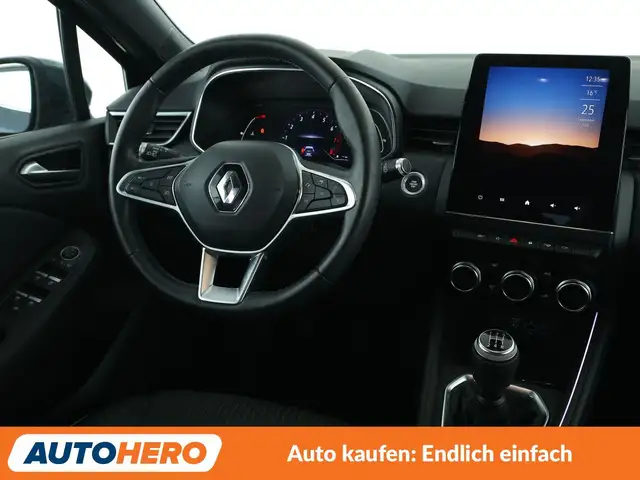 Renault Clio view 13