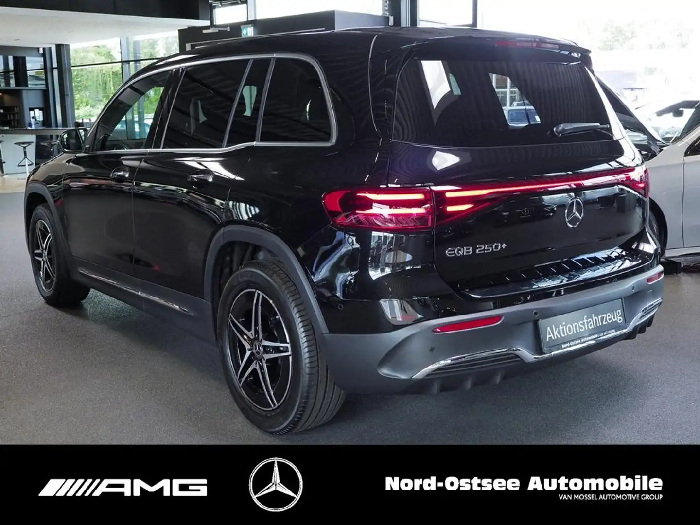 Mercedes-Benz EQB 250 + AMG KEYLESS DISTRONIC SOUND KAMERA 18-Z Zwart - 2