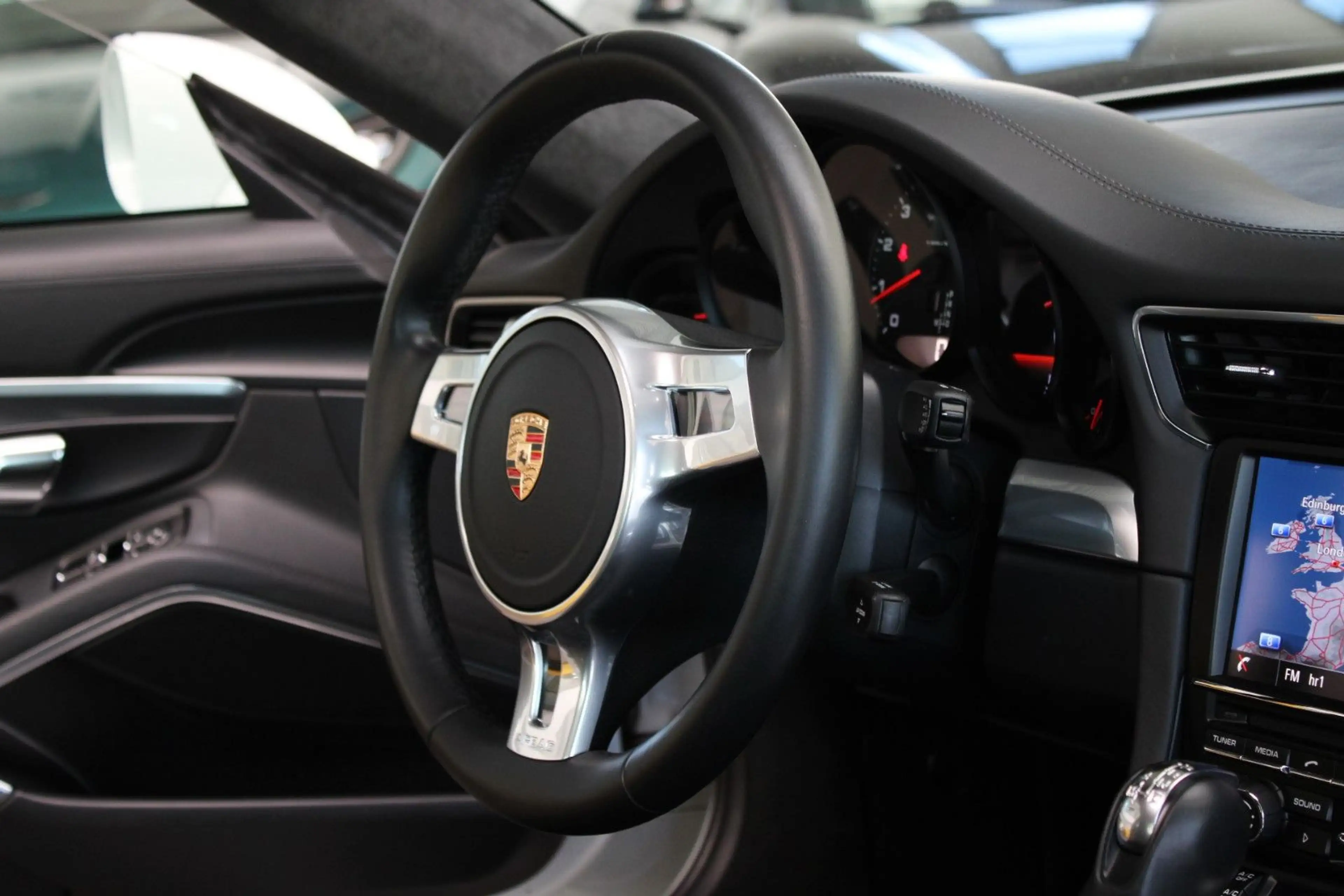 Porsche 911 CARRERA COUPE PDK EXTERIEUR-PAKET + APPROVED — photo 15