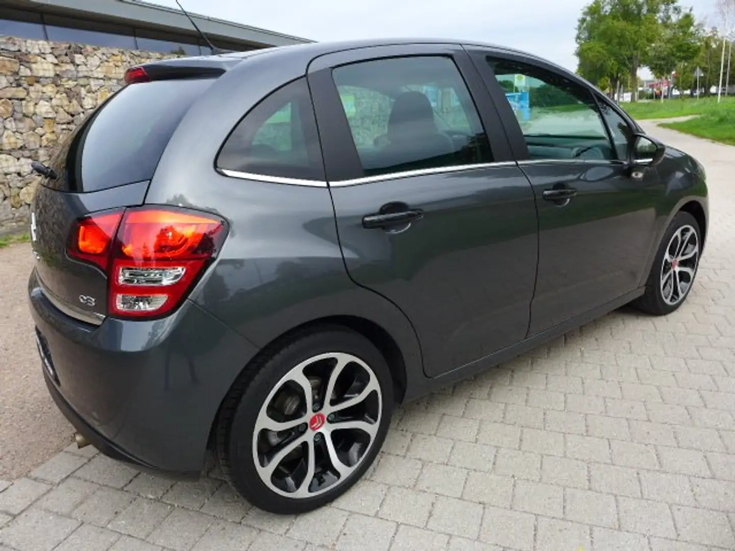 Citroen C3 VTi 120 Red Block*Mod.2014*Nur53Tkm*Klimaaut.*Alu* Schwarz - 1