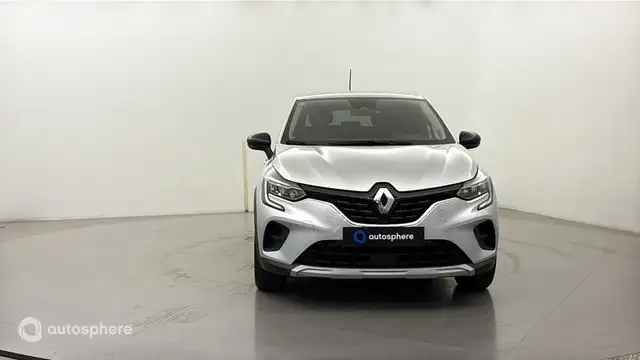 Renault Captur view 2