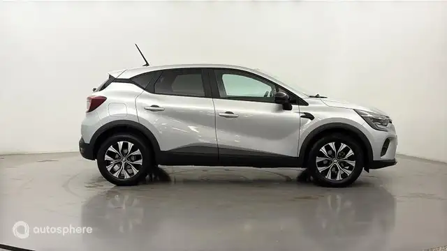 Renault Captur view 4