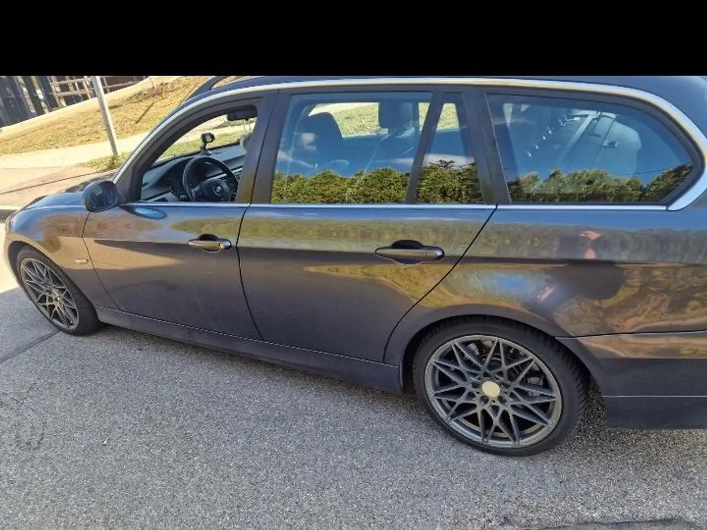 BMW 325 325d DPF Touring Grau - 1