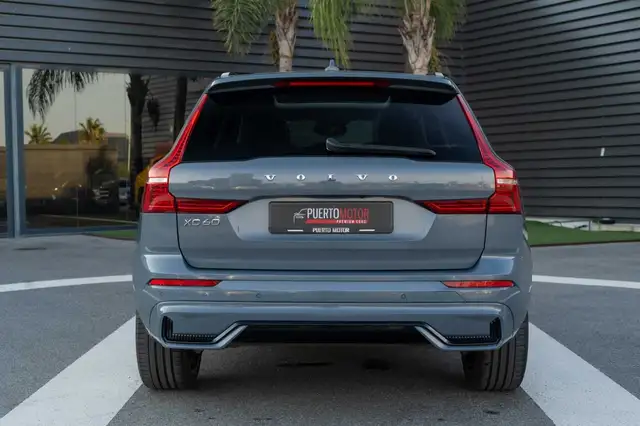 Volvo XC60 view 5