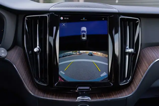 Volvo XC60 view 12