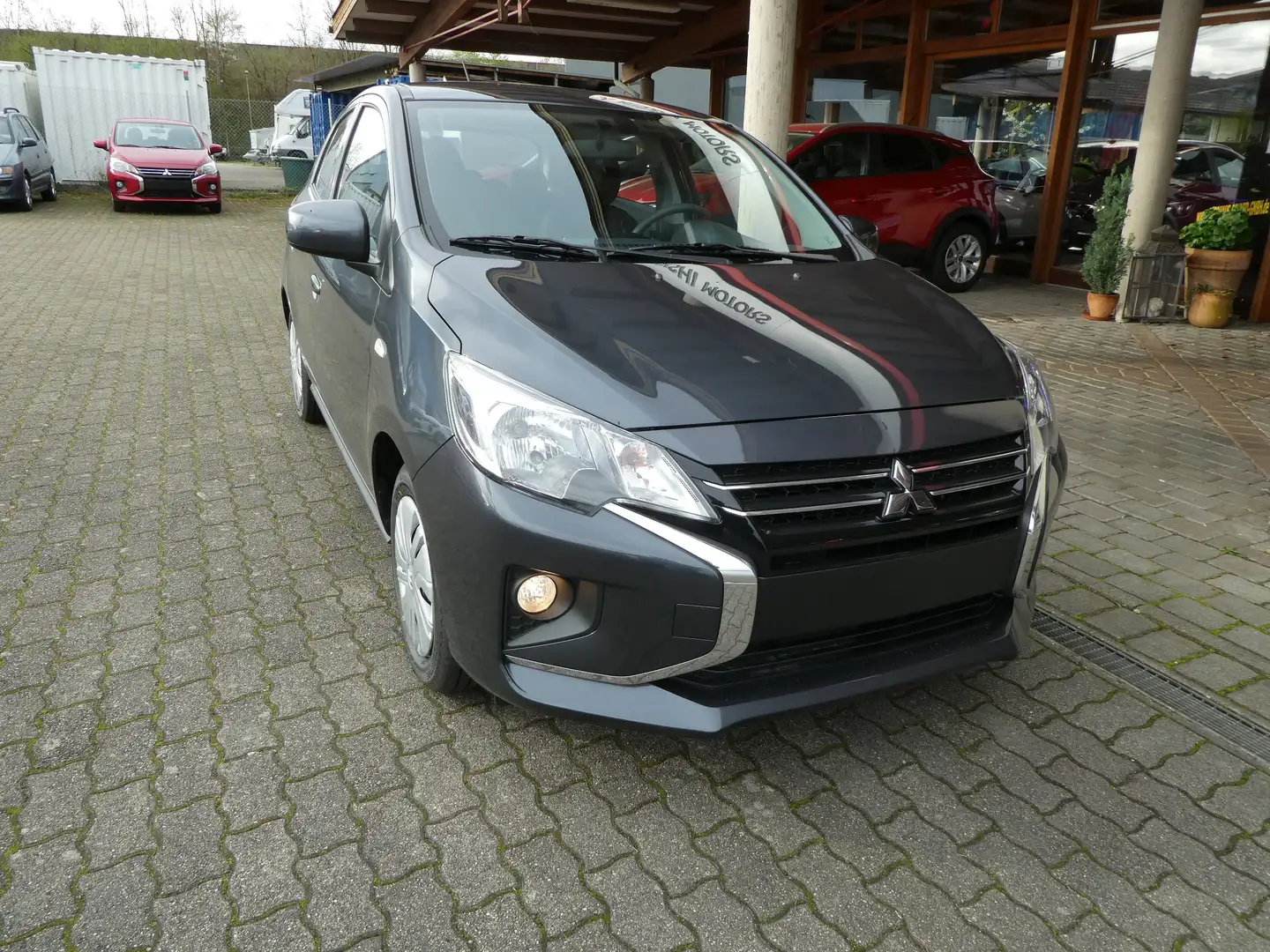 Mitsubishi Space Star 1.2 Select Grau - 2