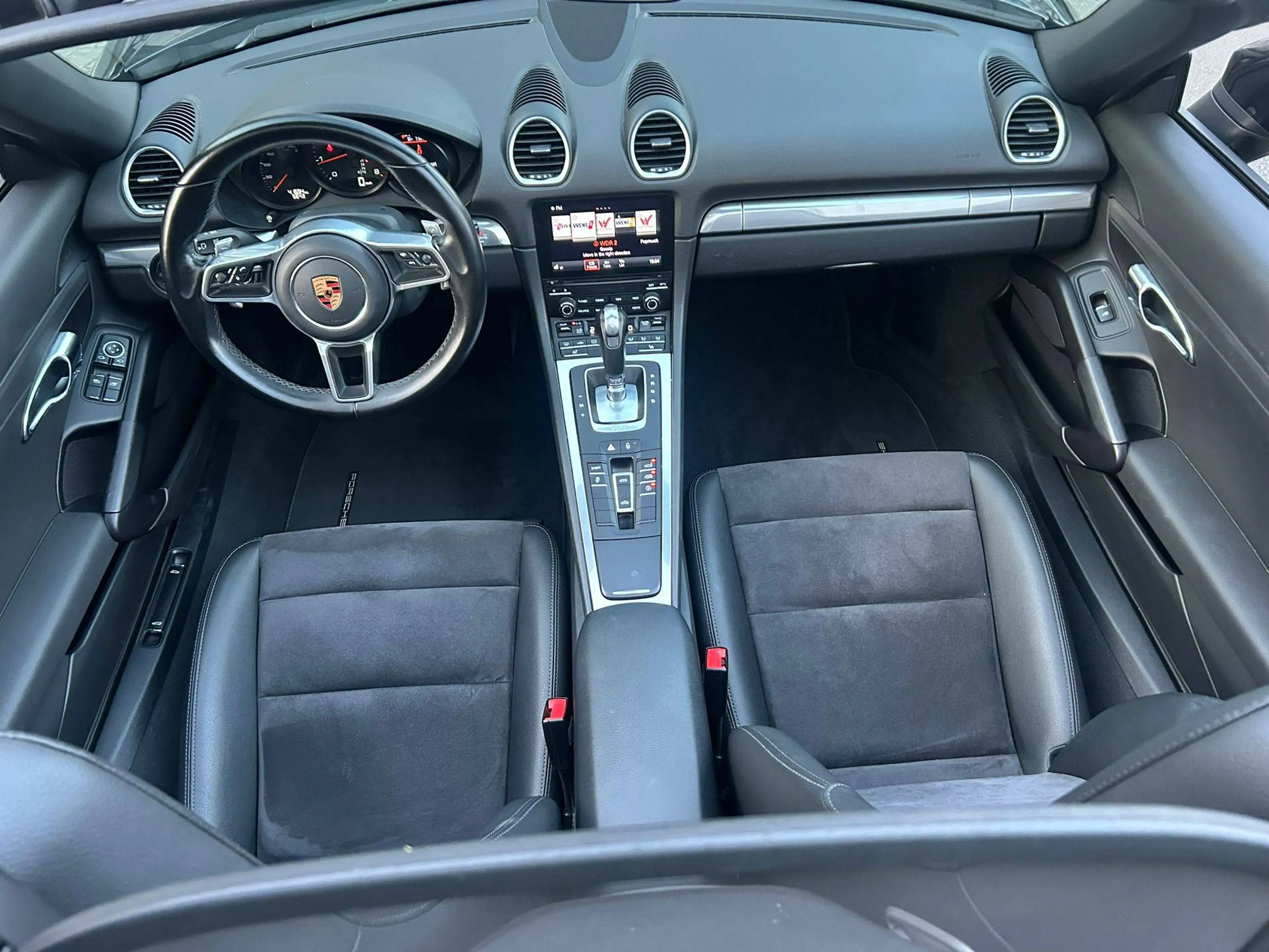 Porsche 718 Boxster PDK/Klappe/Navi/Kamera/20Zoll — photo 15