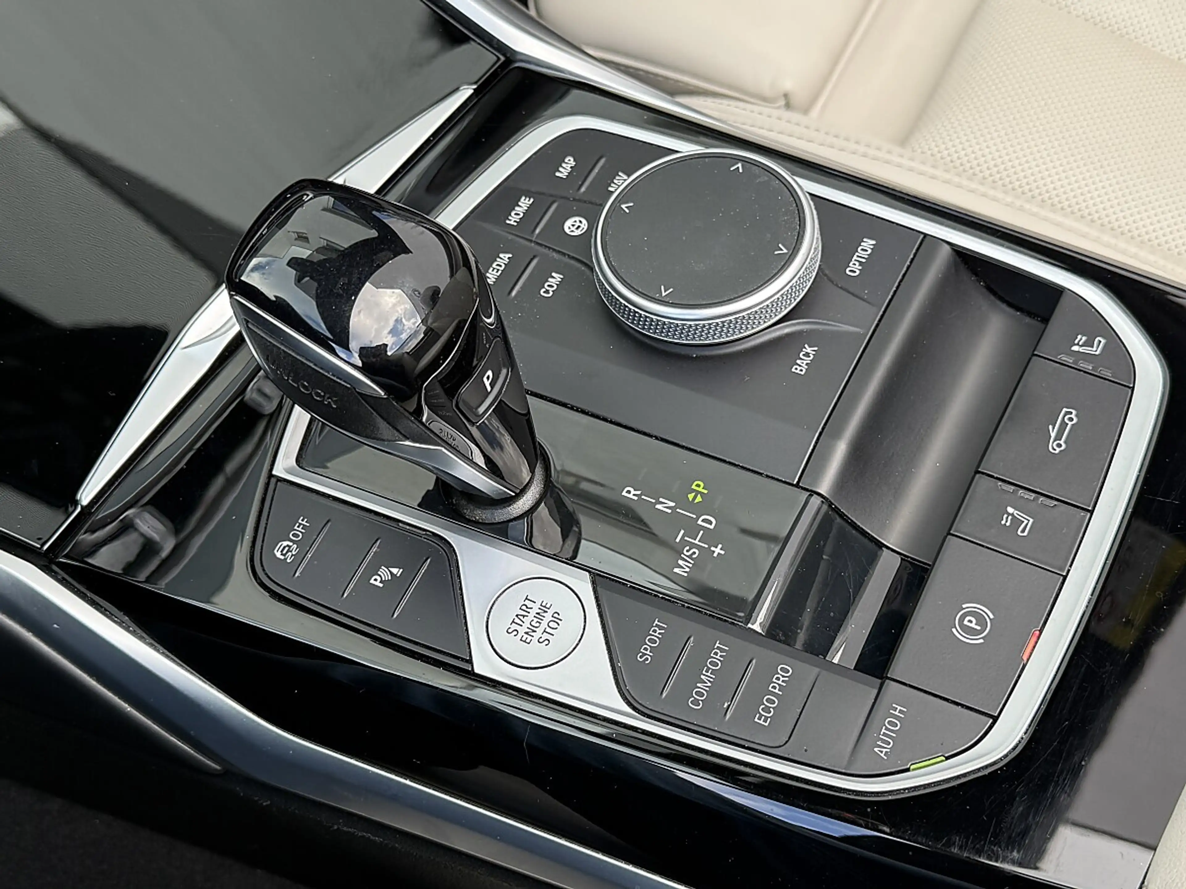 BMW 430 d Cabrio 48V Aut. |Nackenheizung| Komfortzugang... — photo 23