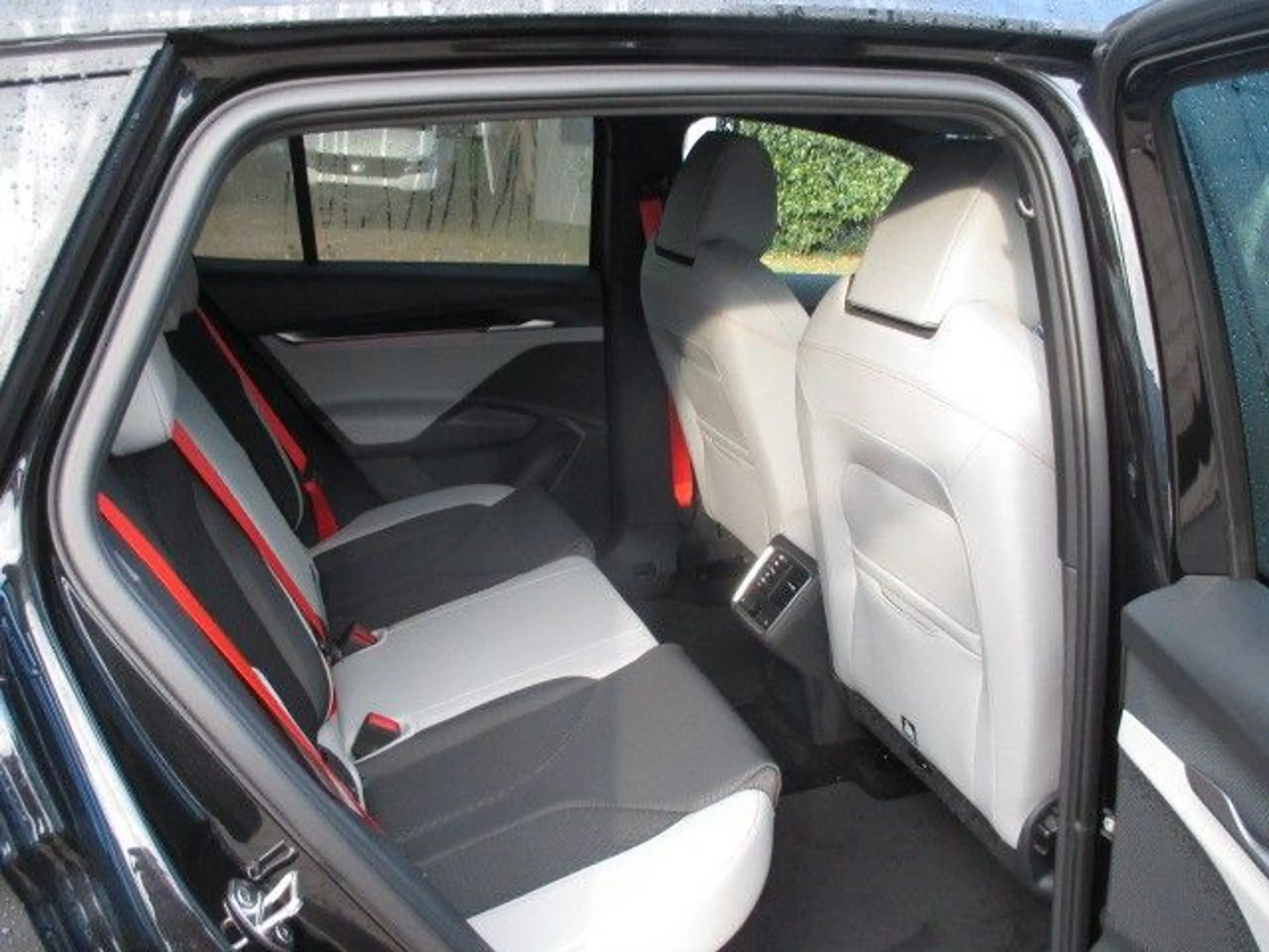 Skoda Elroq 60 Lodge  NAV+KAM — photo 8