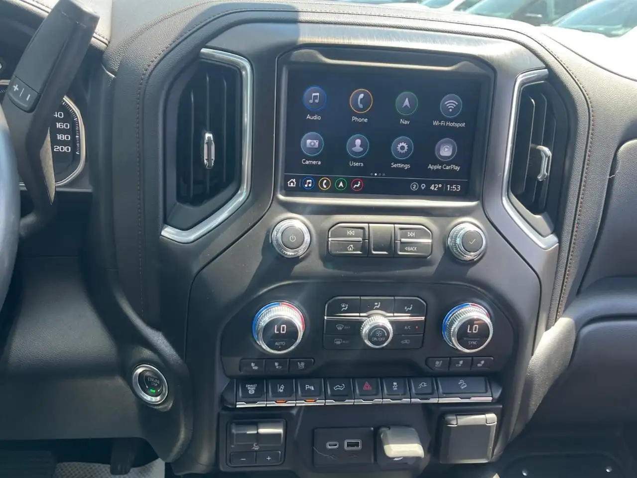 GMC Sierra 2500HD снимка GMC Sierra 2500HD