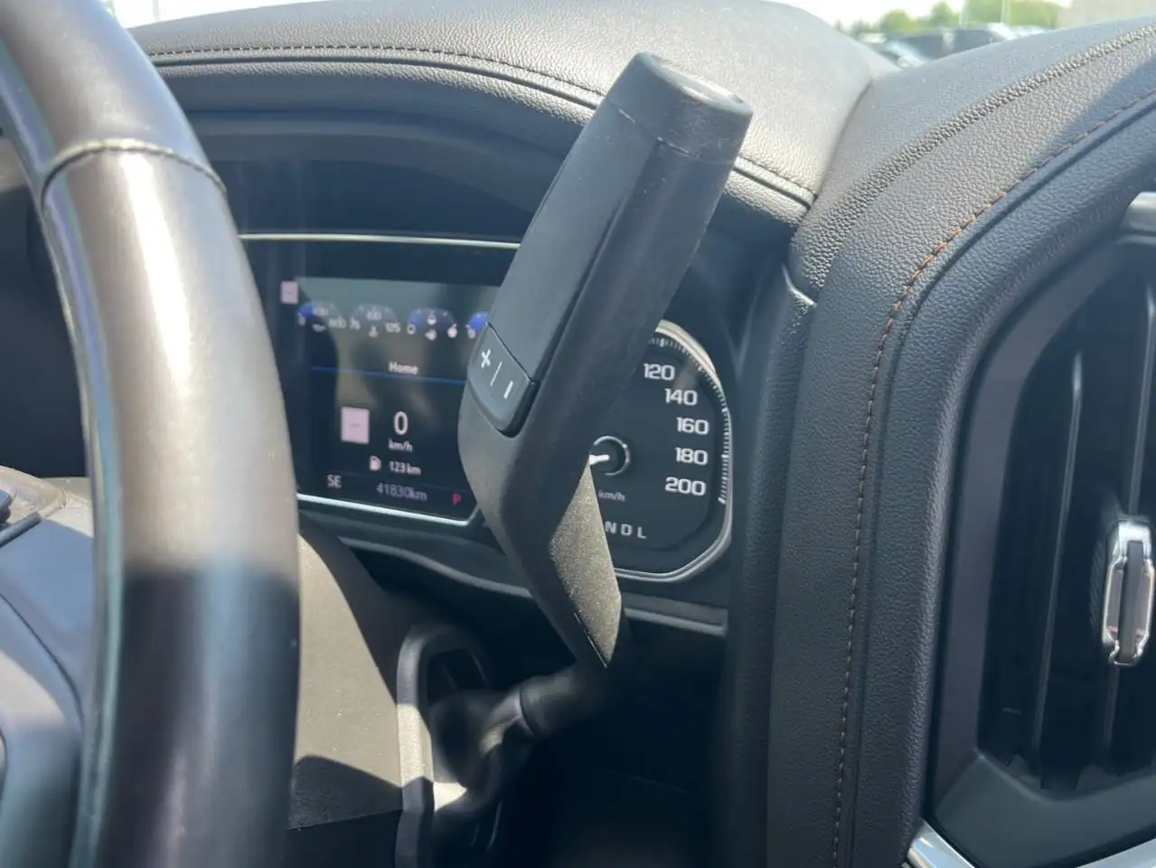 GMC Sierra 2500HD снимка GMC Sierra 2500HD