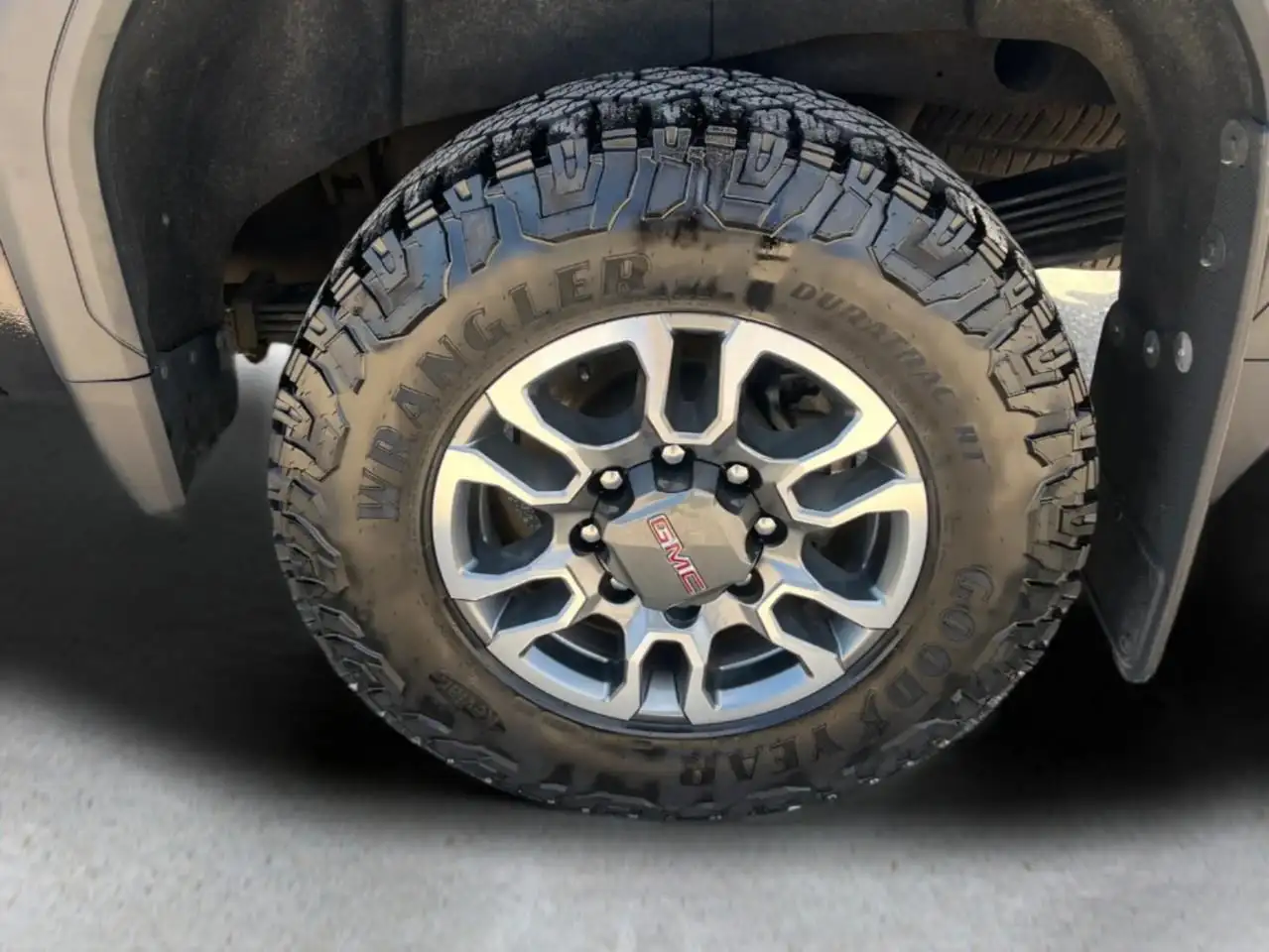 GMC Sierra 2500HD снимка GMC Sierra 2500HD