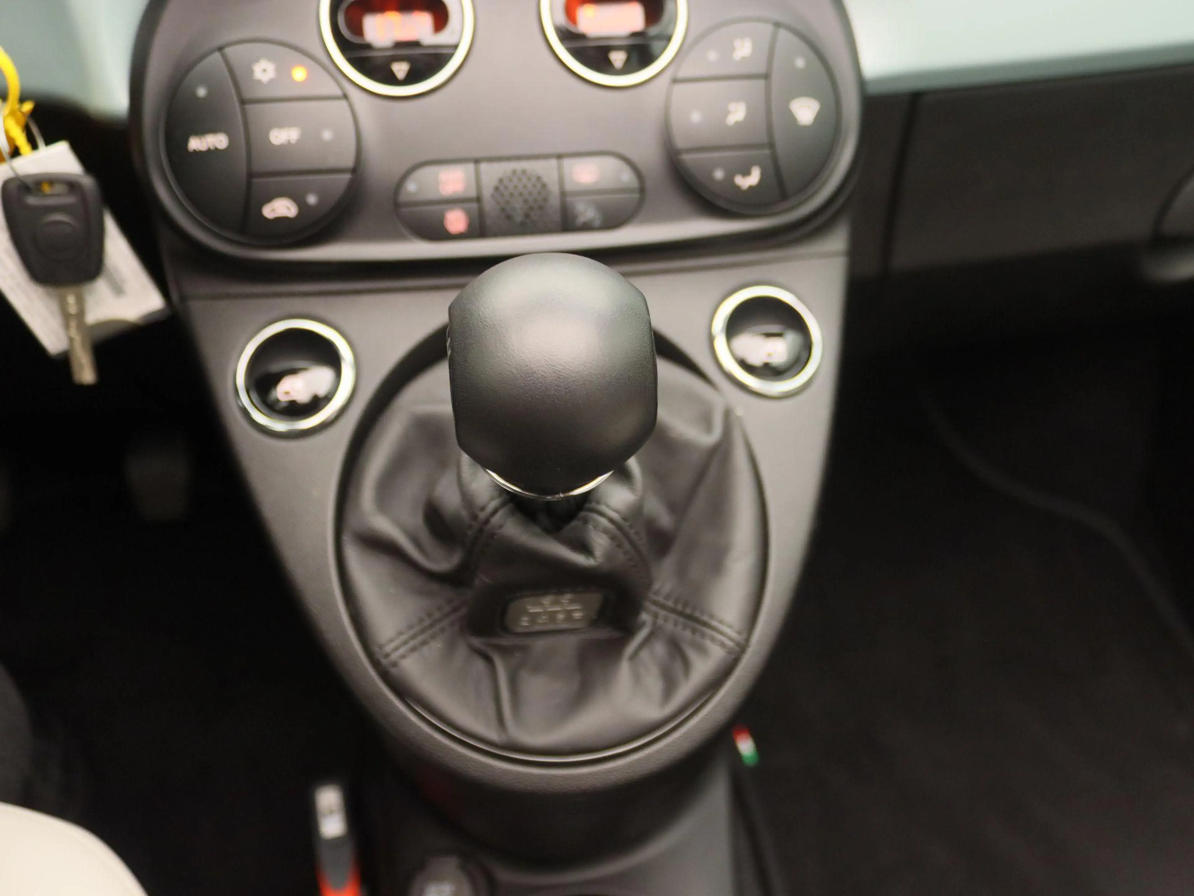Fiat 500C 1.0 Hybrid Dolcevita | Cliimate control | Parkeers — photo 11